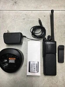 MOTOROLA XTS5000 MODEL I VHF 136-174mhz 48ch P25 RADIO CYFROWE H18KEC9PW5AN - Zdjęcie 1 z 11