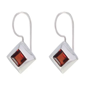 comely Garnet 925 Sterling Silver Red Earring Natural jewelry US gift - Picture 1 of 9