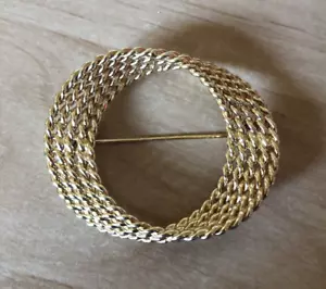 Vintage Monet Signed Gold Tone Twisted Rope/Braid Hoop Pin Brooch - Picture 1 of 8