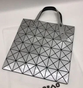 Bolso de Mano BAO BAO ISSEY Bao Bao Prisma Reflectante Plateado NUEVO de JAPÓNsp - Imagen 1 de 10