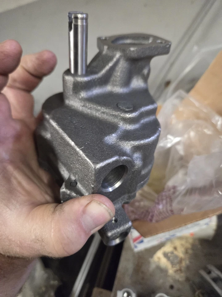 Bomba de aceite de alto volumen BBC Melling M77HV Foto 1 de 4