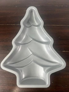Ekco Baker's Secret Christmas Tree Pan Good Condition - Picture 1 of 3