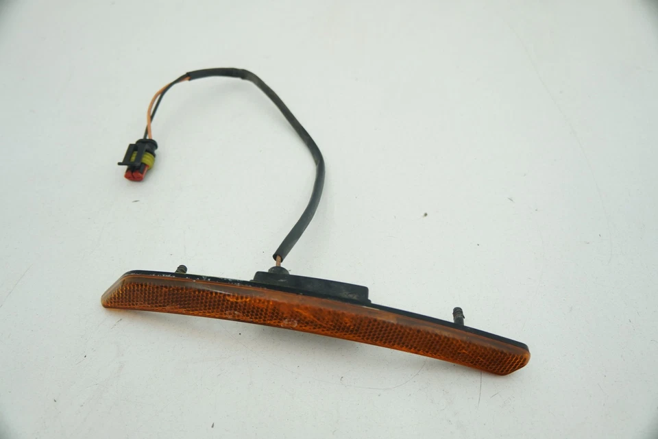 Lámpara de luz marcadora de arco de rueda delantera derecha A121M0008F Lotus Elise Exige 2004-22 Foto 1 de 4