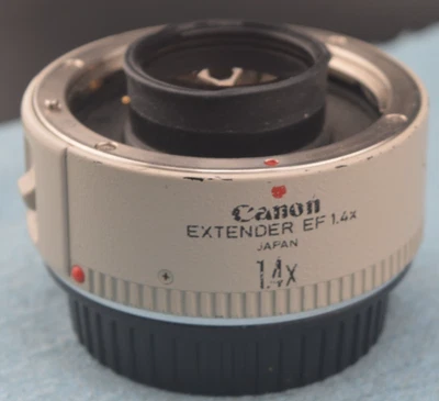 Canon Extender EF 1.4x com tampa traseira bom estado sem fungo, lente limpa - Imagem 1 de 4