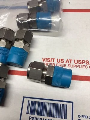 New Swagelok 1/2" Tube O.D. X 1/2" Male NPT Male Connector 316S/S SS-810-1-8 - Image 1 of 3