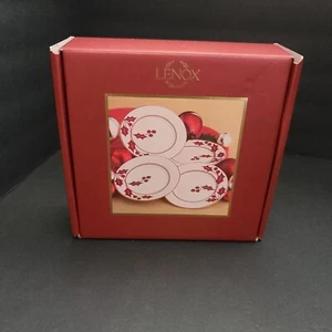Lenox 6" Red Holly & Berry Silhouette Tidbit Holiday Plates Set of 4 New in Box - Picture 1 of 9
