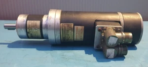 LENZE  3~Motor  SDSGARS056-22 + SPL62-2NVCR Getriebe - Picture 1 of 7