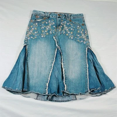 Falda azul vaquera vintage Candies talla 11 Flare Y2K Boho Línea A Bordado Floral Foto 1 de 4