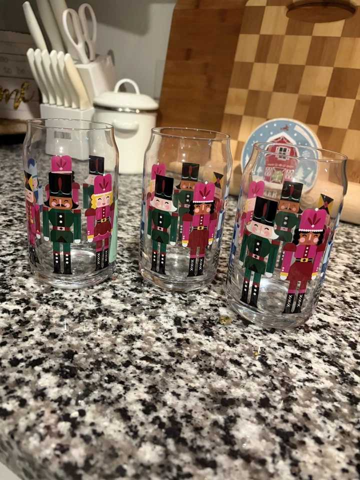 Conjunto de 3 copos de Natal quebra-nozes Kate Spade - Imagem 1 de 3