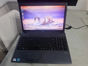 Acer TravelMate - 4GB RAM - 240GB HDD - Windows 10 - Cheap Laptop - Afbeelding 1 van 11