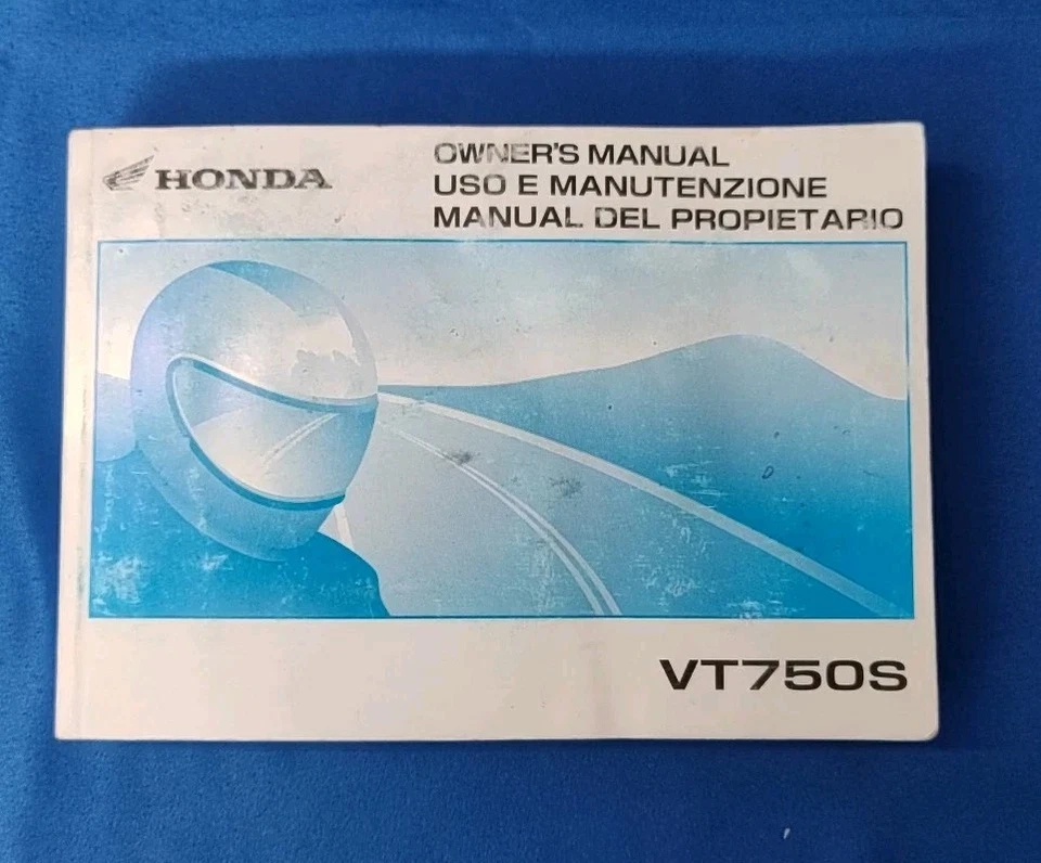 libro uso e manutenzione HONDA VT750S. 2010. - Immagine 1 di 3