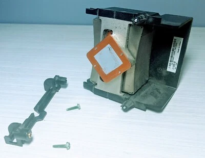 DELL OPTIPLEX 745 CN-0JY385 CN-0D7931 C3598 XU443 CPU HEATSINK Bracket Screws - Image 1 of 2
