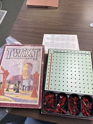 Vintage Twixt Board Game 3M Ingenious New Strategy Game for Two 1962 - Image 1 of 4