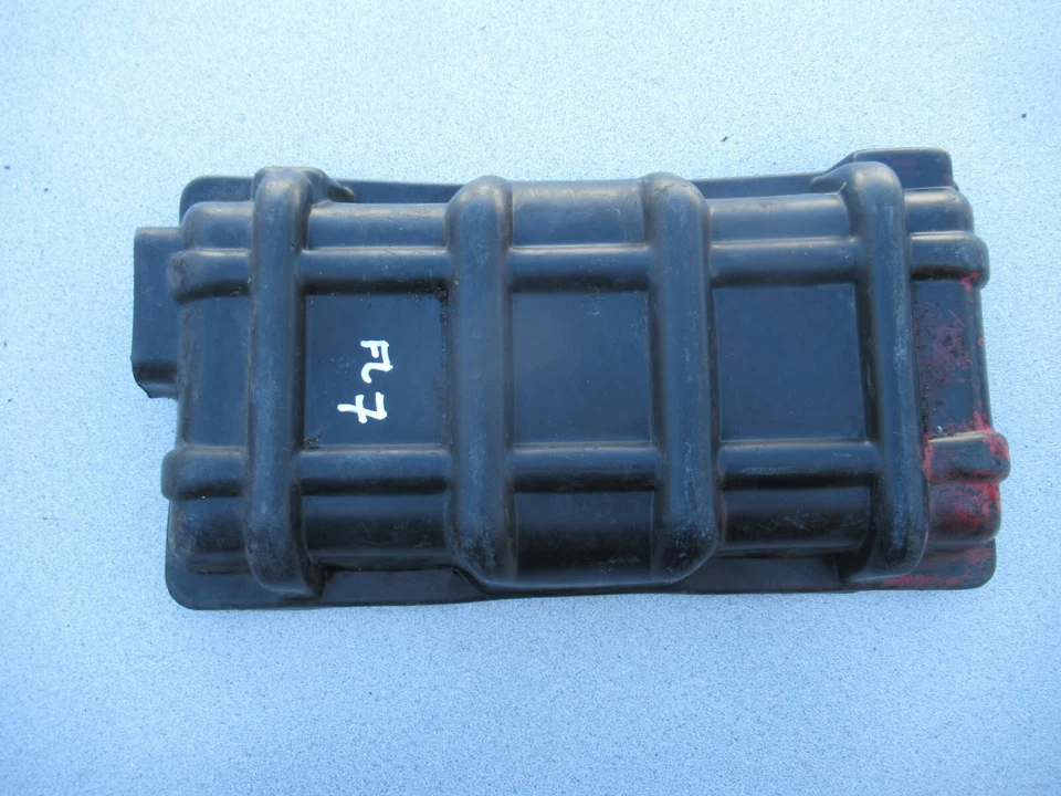 Cubierta de batería Porsche 911/912 90161112120 Isle B5 C#4 FL#7 Foto 1 de 3