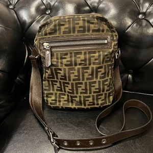 FENDI Zucca Pattern Shoulder Bag Used Logo Leather Excellent Condition - Picture 1 of 7