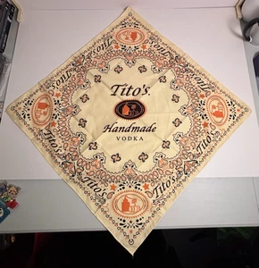 Titos Handmade Vodka Taschentuch 22x22 Schal Werbe Bandana - Bild 1 von 6