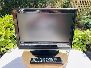 Currys Essentials 15" HD Ready Freeview Digital LCD TV AC 100-240V 48W & Remote - Picture 1 of 14