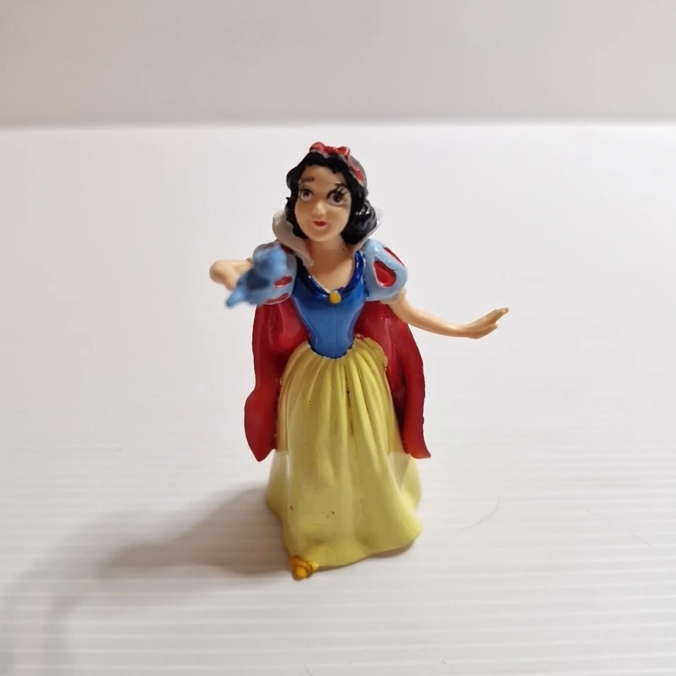 Applause Disney Белоснежка Держит Птицу Торт Топпер 80 мм Высота - Изображение 1 из 4