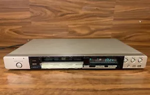 Marantz DV4300 Lettore DVD PCM, DD, DTS, MP3, CD, VCD, SVCD (frontale rovinato) - Imagen 1 de 12