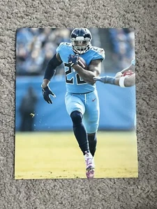 Derrick Henry Tennessee Titans Runs Upfield Football 8x10 Color Photo - Picture 1 of 1