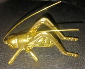 fermacarte cricket cavalletta arte popolare ottone vintage - Foto 1 di 4