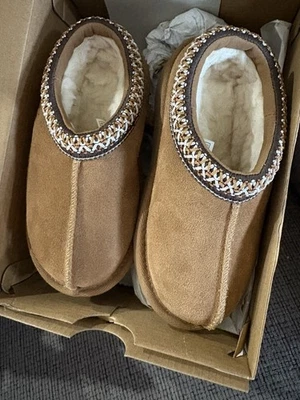 UGG Toddler Size 10 EU 27.5 Chestnut Tasman II Lined Slippers House Shoes AJ-404 - Image 1 of 4