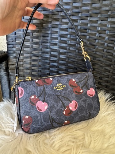 Borsa Coach Nolita 19 firmata tela e pelle ciliegia sulla parte superiore ? stampa denim CZ011