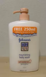 Johnson's Ph 5.5 Nourishing Body Wash W/Almond oil 33.8 Oz - Picture 1 of 3