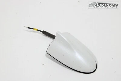 2017-2022 INFINITI Q60 TETO EXTERIOR BARBATANA DE TUBARÃO MÓDULO DE ANTENA COM TAMPA FABRICANTE DE EQUIPAMENTO ORIGINAL - Imagem 1 de 4