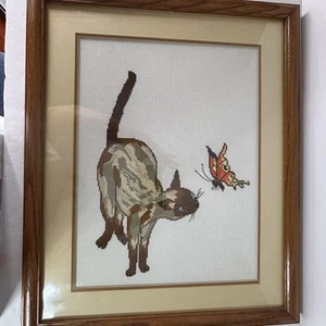 VTG Needlepoint SIAMESE CAT With Butterfly Professional Frame 17.5”x20 W/Frame - Picture 1 of 6