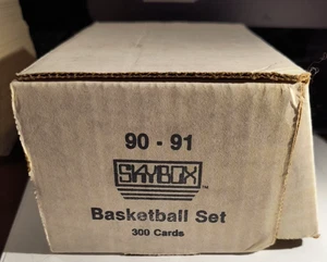 1990-91 SkyBox Basketball Complete Set 1-300 Series 1  Jordan Bird Kemp RC - Picture 1 of 8
