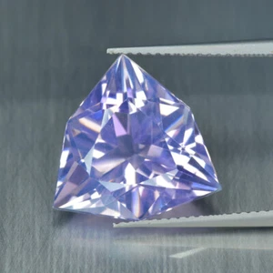 9,20 kt individueller ausgefallener Trillionenschliff _ attraktiver natürlicher Lavendel-Amethyst _ Brasilien - Bild 1 von 1