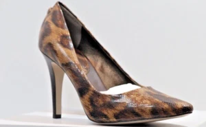 Banana Republic Animal Print Pump Women's 7.5 Career 90s Trad Classic Snake - Picture 1 of 10