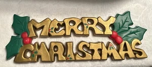 Vintage Frohe Weihnachten Hängeschild Gold mit Stechpalme Beeren Kunststoff - Bild 1 von 7