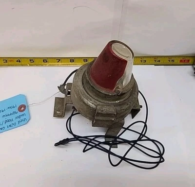 OEM GM Reel/Roll-Out Under Hood/Trunk Service Light 984946 1956-60 Pontiac(670B) - Image 1 of 4