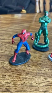 Marvel Avengers Figurines - Lot  16 - Picture 1 of 15