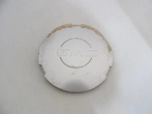 1999 2000 2001 2002 2003-2004 GMC Sierra / Yukon / Van SILVER  Center Cap OEM - Picture 1 of 10