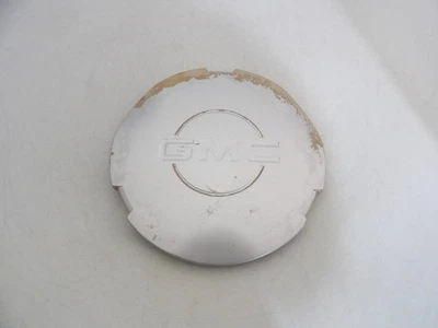 1999 2000 2001 2002 2003-2004 GMC Sierra / Yukon / Van SILVER  Center Cap OEM - Image 1 of 4