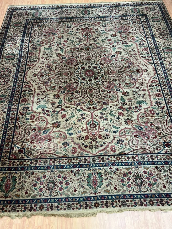 8'8" x 10' Karastan Tab riz Design Oriental Rug - Full Pile - Made in USA - Image 1 of 4