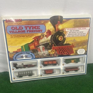 Juego de tren de carga BACHMANN Old Tyme Village 1998 NUEVO SELLADO NOS - Imagen 1 de 8