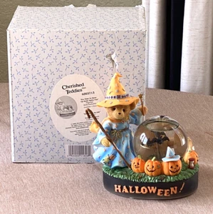 Avon Exclusive Cherished Teddies Halloween Light Up Snow Globe 2006 w/Box - Picture 1 of 9