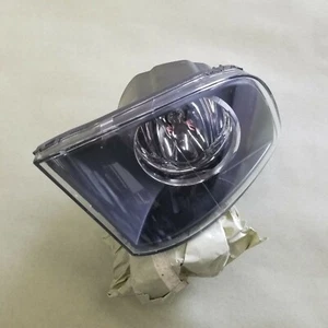 Bmw 328i 328xi 335i Passanger Fog Light Oem New - Picture 1 of 4