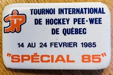 1985 Tournoi International De Hockey Pee-Wee De Quebec Canadian Pinback