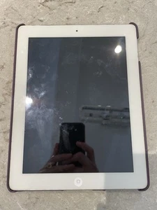 Apple iPad 2 A1396 32GB GSM Model bundle Disabled Needs Unlocking Or For Parts - Picture 1 of 15
