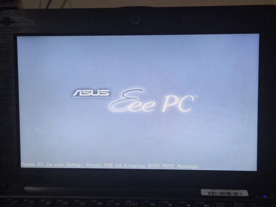 Laptop ASUS EEE PC 1001PX  Intel Atom N450 1.66GHz SSD 24OGB DDR2 2GB Windows 10 - Immagine 1 di 4