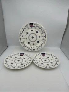 Queen’s Finlandia 10 1/8" Dinner & 2-8” Salad Plates (3 Pieces) Blk&White - Picture 1 of 7