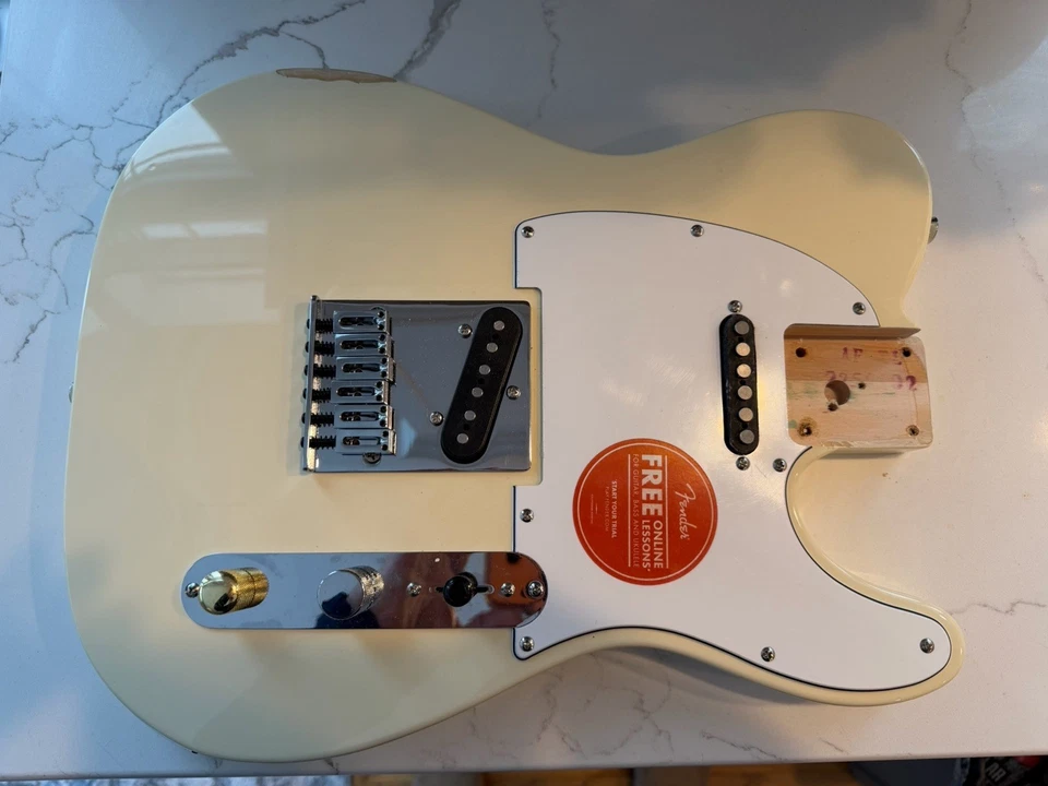 Cuerpo Squier Telecaster completamente cargado Foto 1 de 4