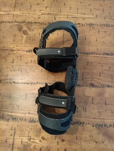 Breg Left Knee Brace Size Medium - Used Condition, A4 - Picture 1 of 4