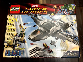 LEGO Marvel Super Heroes Quinjet Aerial Battle (6869) Excellent Condition