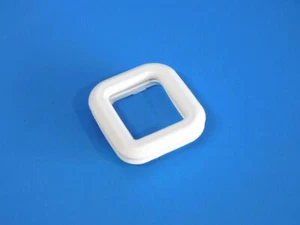 Hisense Refrigerator HRF254N6TSE Ice Chute Cap & Seal - Picture 1 of 2